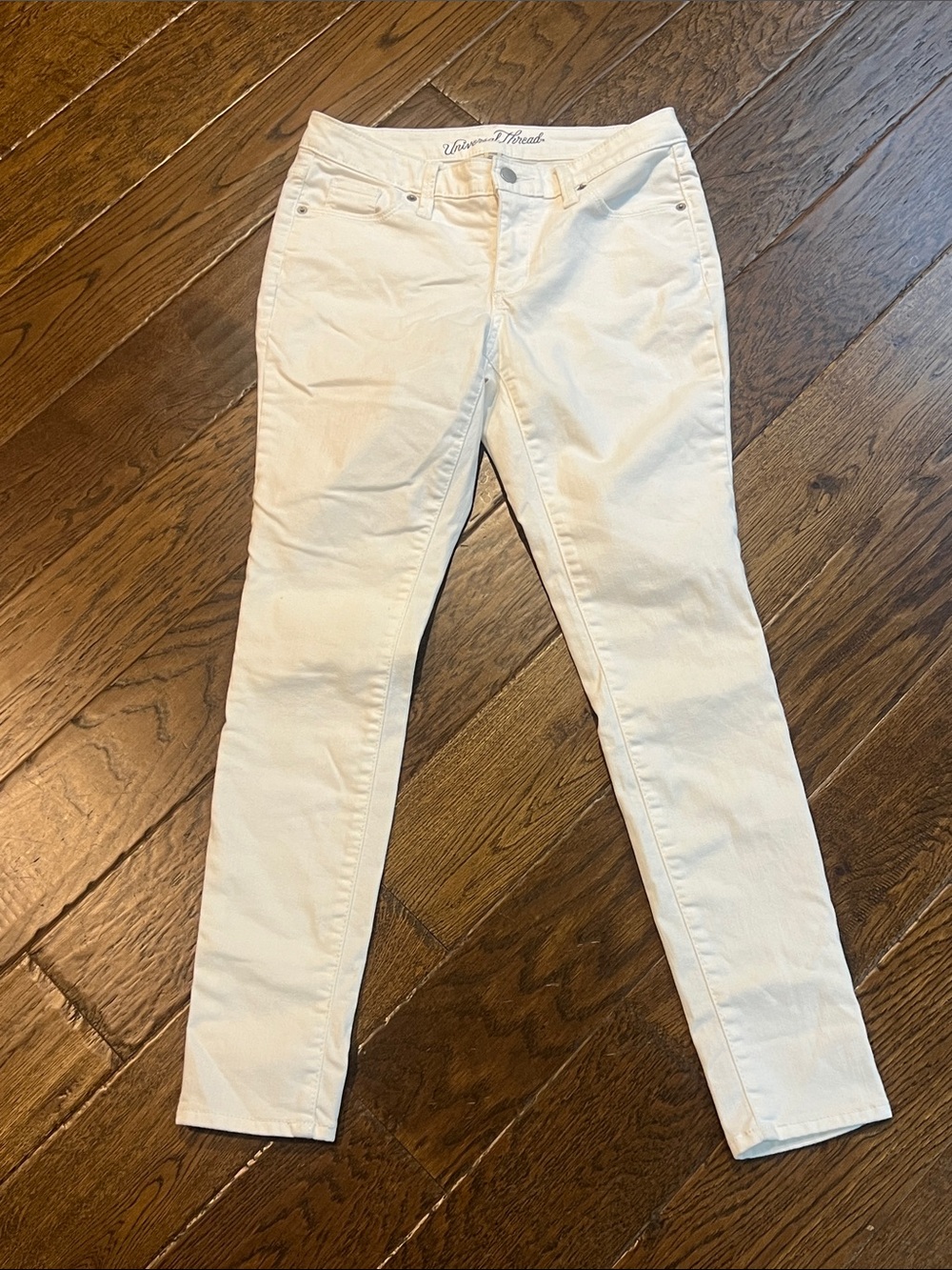 Universal Thread White Mid-Rise Skinny Jeans